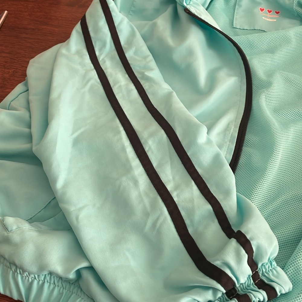 Three Heart zip up windbreaker - Picture 6 of 6